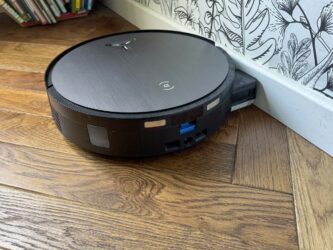 Les meilleurs aspirateurs robots laveurs avec un système de lavage par rouleau en 2026