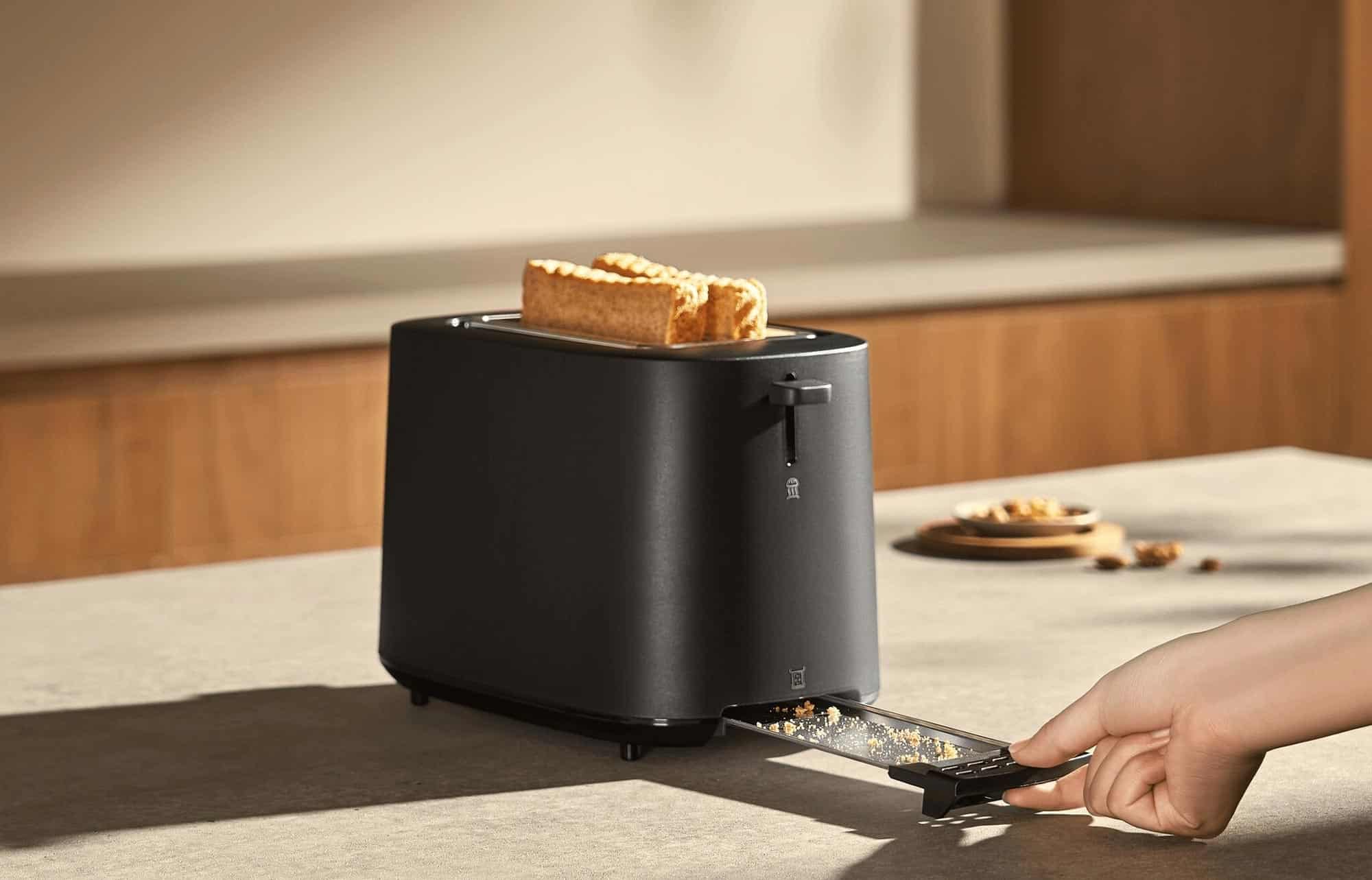 Le tiroir ramasse-miettes amovible du Xiaomi Toaster.