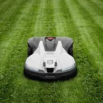 Quatre nouveaux robots tondeuses Husqvarna Automower NERA : 405VE, 410VE, 430V et 450V