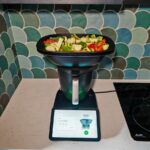 Le Thermomix TM7 à l'ouvrage © Labo Maison