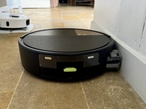 Le rouleau nettoyant du Roomba Max 705 Combo © Labo Maison