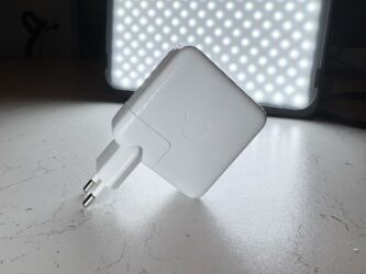 Apple USB-C 70 W