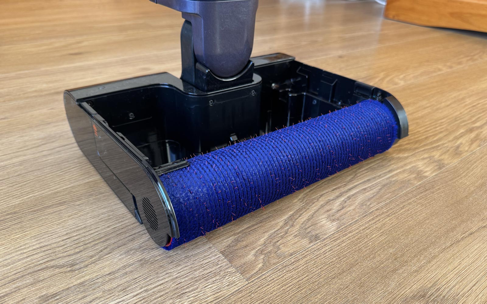 Rouleau laveur du Dyson Clean+Wash Hygiene avec poils haute densité