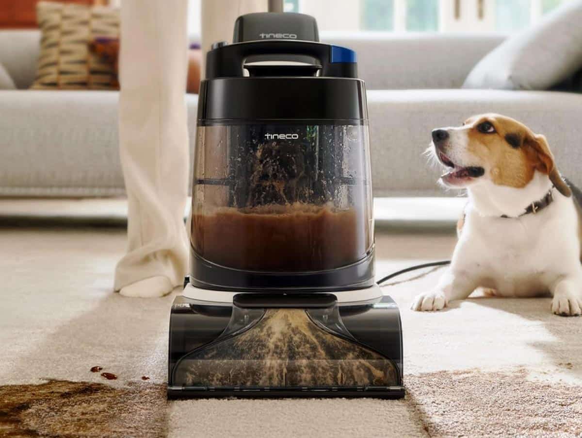 Nettoyeur de tapis Tineco Carpet One Cruiser offrant une aspiration de 130 W pour un nettoyage en profondeur.