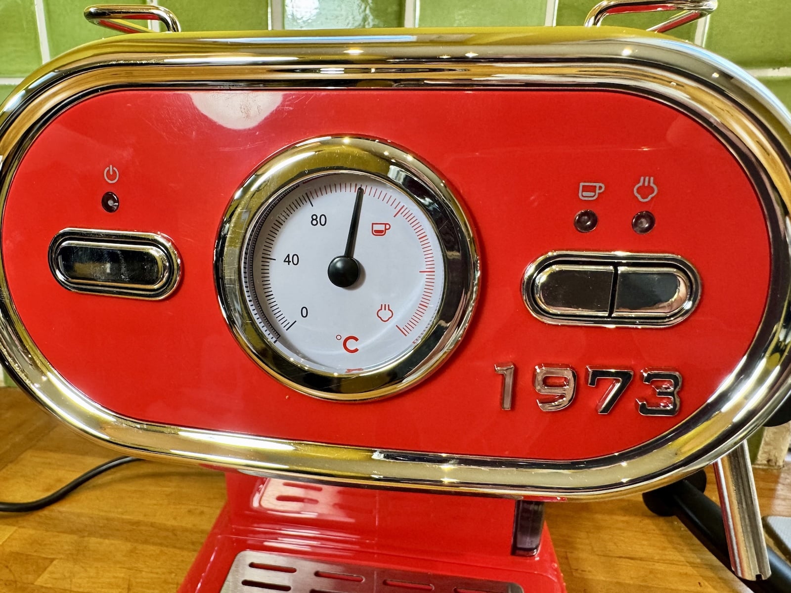 Le cadran de la Lidl Machine expresso Rétro 1973 © Labo Maison