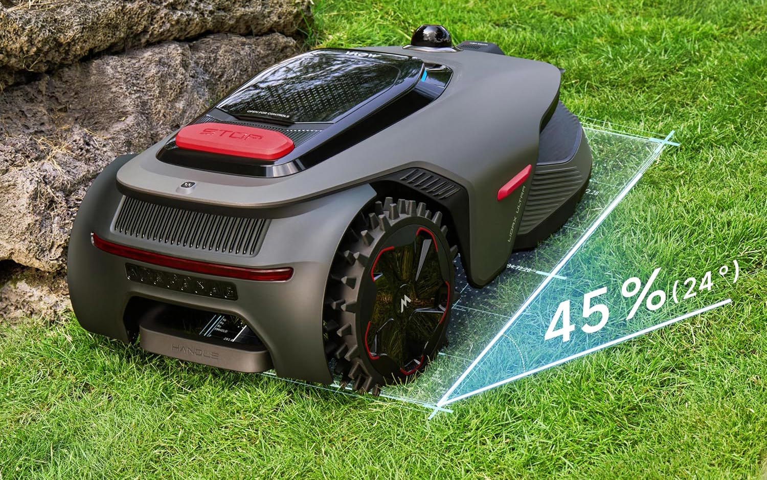 Robot tondeuse Mova LiDAX Ultra montant une pente herbeuse inclinée à 45 degrés avec facilité.