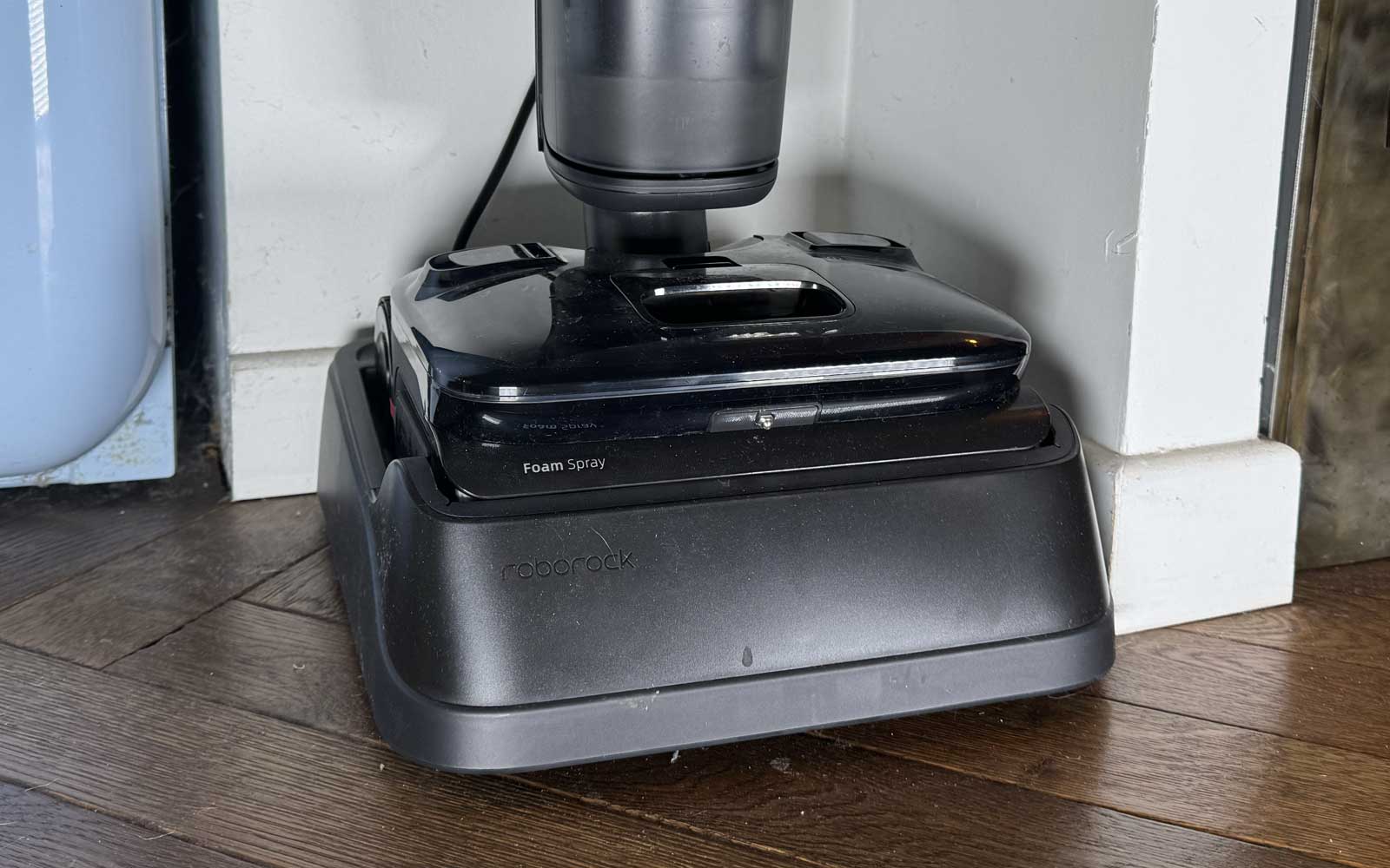 Roborock F25 Ace Pro station auto nettoyage rouleau
