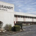 Logos des marques Brandt, Sauter, Vedette et De Dietrich barrés par un bandeau “Liquidation judiciaire”