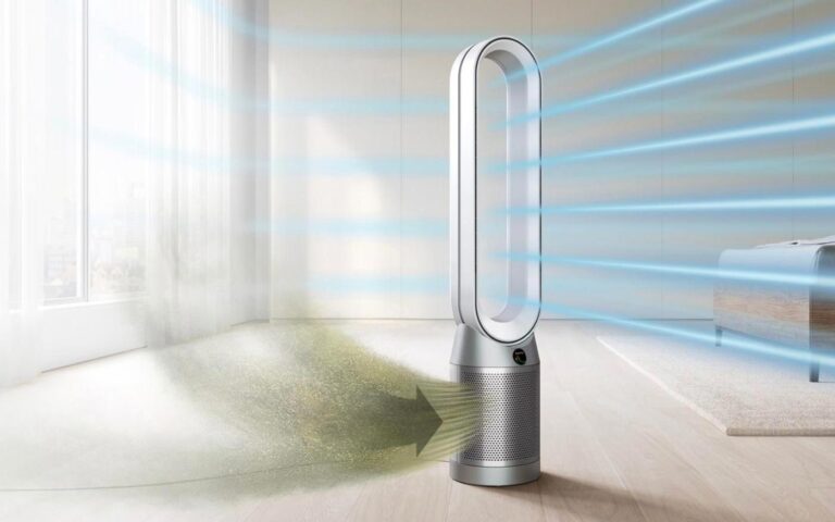 Purificateurs d'air Dyson entrain de traiter l'air d'un salon