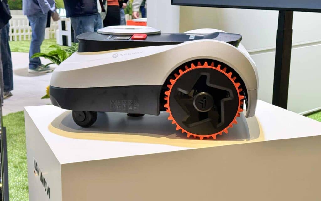 Technologie EFLS du Segway Navimow i208 : navigation LiDAR et vision pour un guidage précis