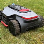 roues arrière robot tondeuse Dreame A3 AWD crantées traction
