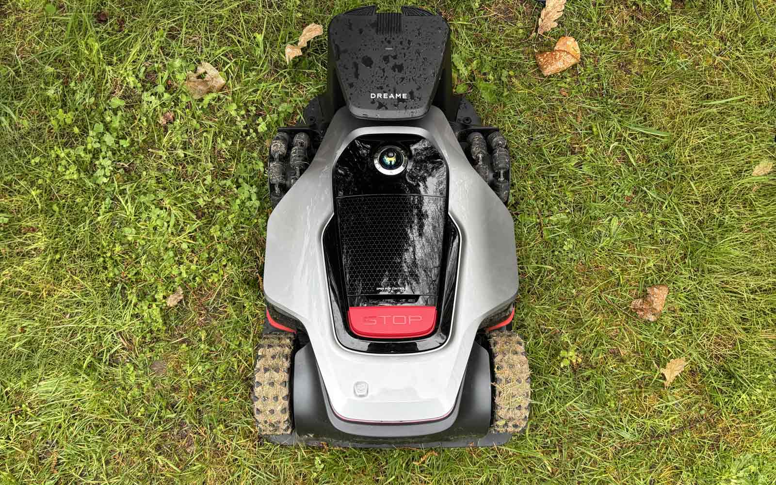 station de recharge robot tondeuse Dreame A3 AWD installation