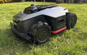 test robot tondeuse Dreame A3 AWD 5000 terrain labomaison