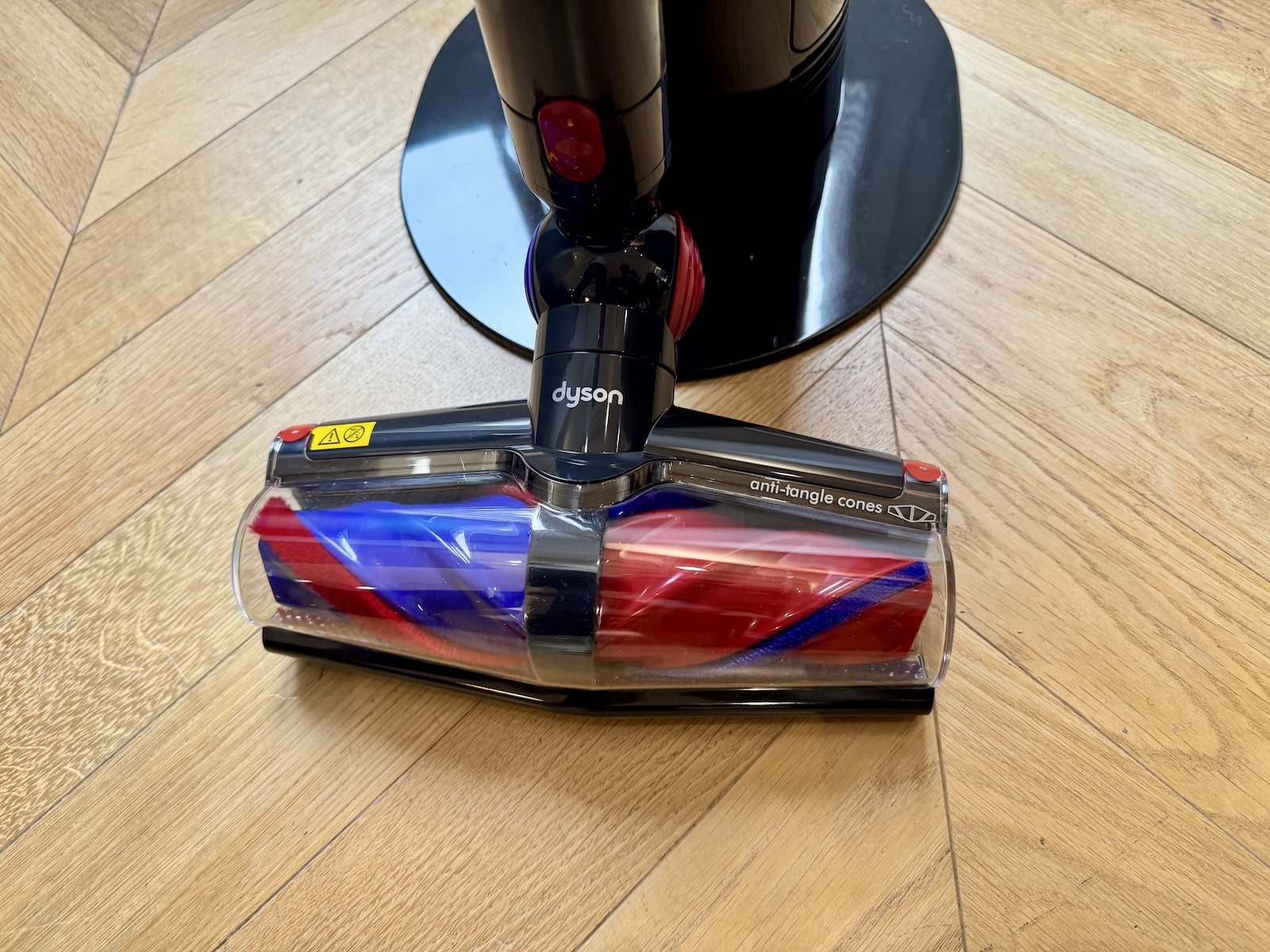 La tête de nettoyage conique du Dyson V10 Konical © Labo Maison