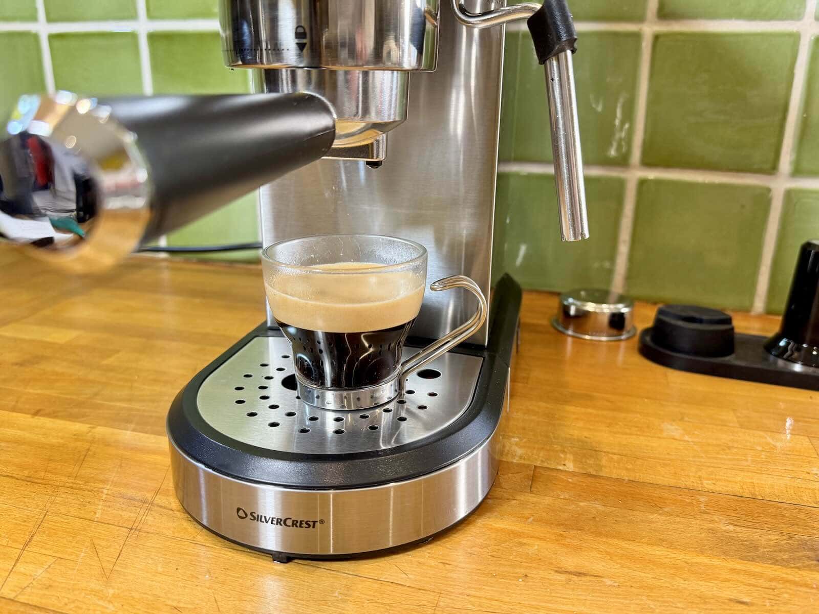 Lidl Silvercrest Machine )à Expresso SEM 1350 A2 © Labo Maison