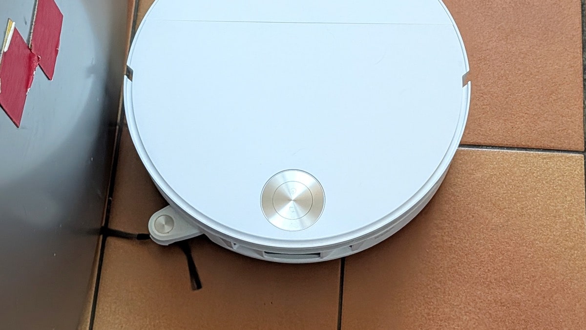 Brossette latérale extensible déployée du Mova S70 Roller
