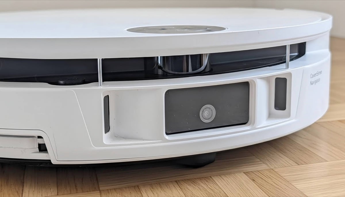 Vue rapprochée de la tourelle LiDAR du Mova S70 Roller