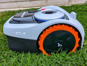 Test du robot-tondeuse Segway Navimow i105e © V. Lebrun / Labo Maison
