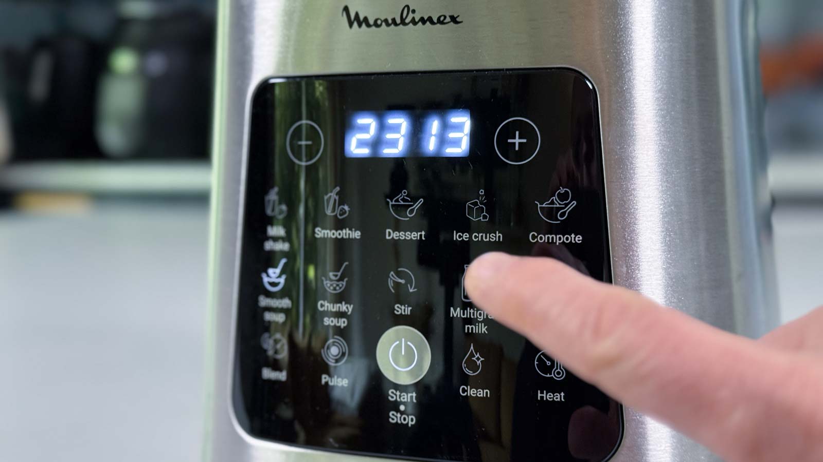 Panneau de commande tactile du Moulinex Perfectmix Cook avec sélection de programme