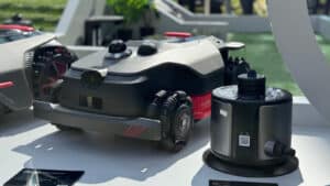 Robot tondeuse Mova LiDAX Ultra 1000 AWD Flex © Labo Maison