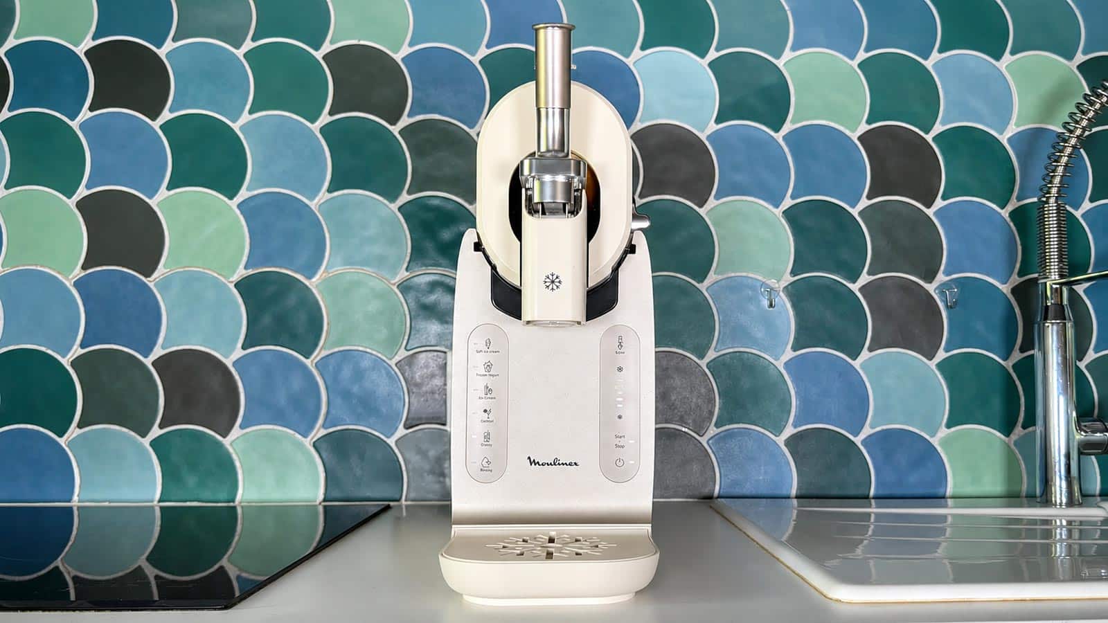 Moulinex Freezi vue de face dans une cuisine