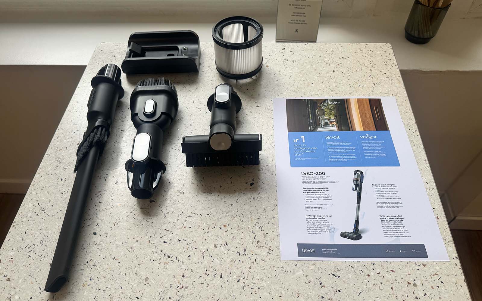 Les différents accessoires du Levoit LVAC 300