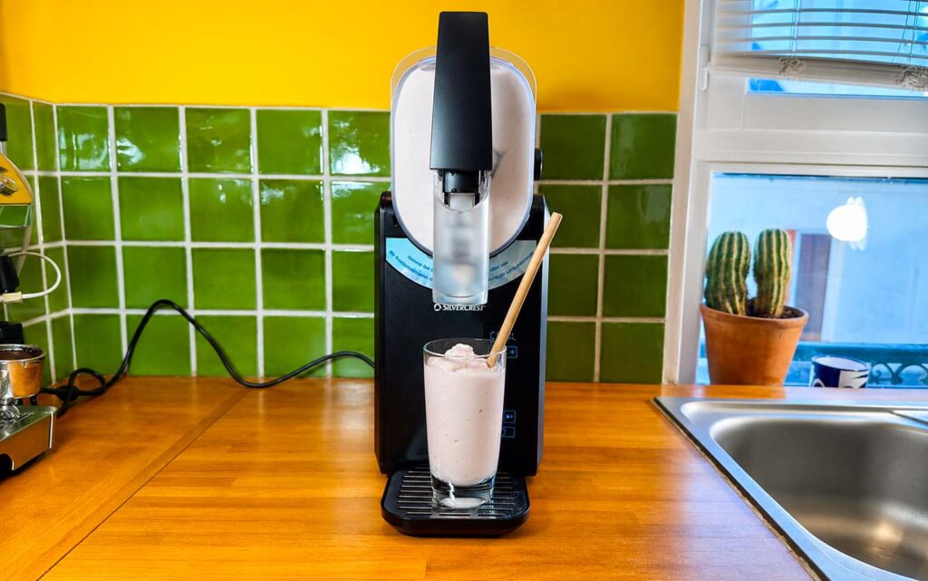 Machine à granité Lidl Silvercrest SSM 220 A1 © Labo Maison