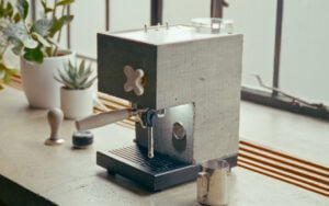 Cette machine à café, c’est du béton ! Et ce n’est pas une blague…