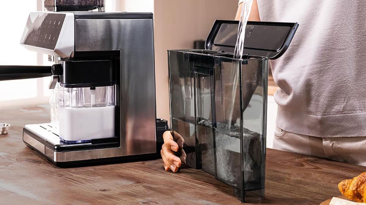 Réservoir d’eau amovible de la Cecotec Power Espresso 20 Barista Grind & Latte