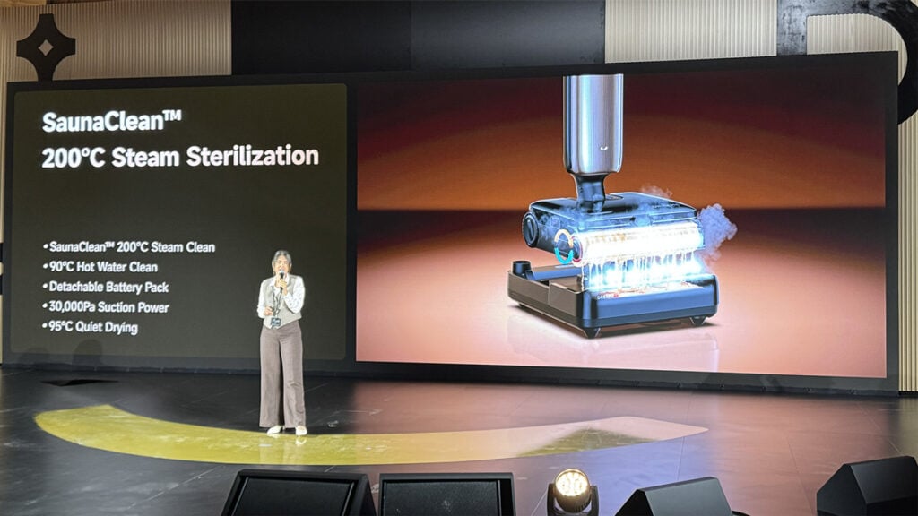 Présentation de la technologie SaunaClean intégrée au Dreame T16 Pro Steam, offrant une stérilisation à la vapeur à 200°C.