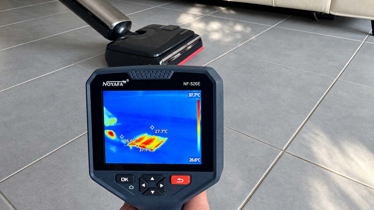 Mesure de température du Dreame T16 Pro Heat à la caméra thermique