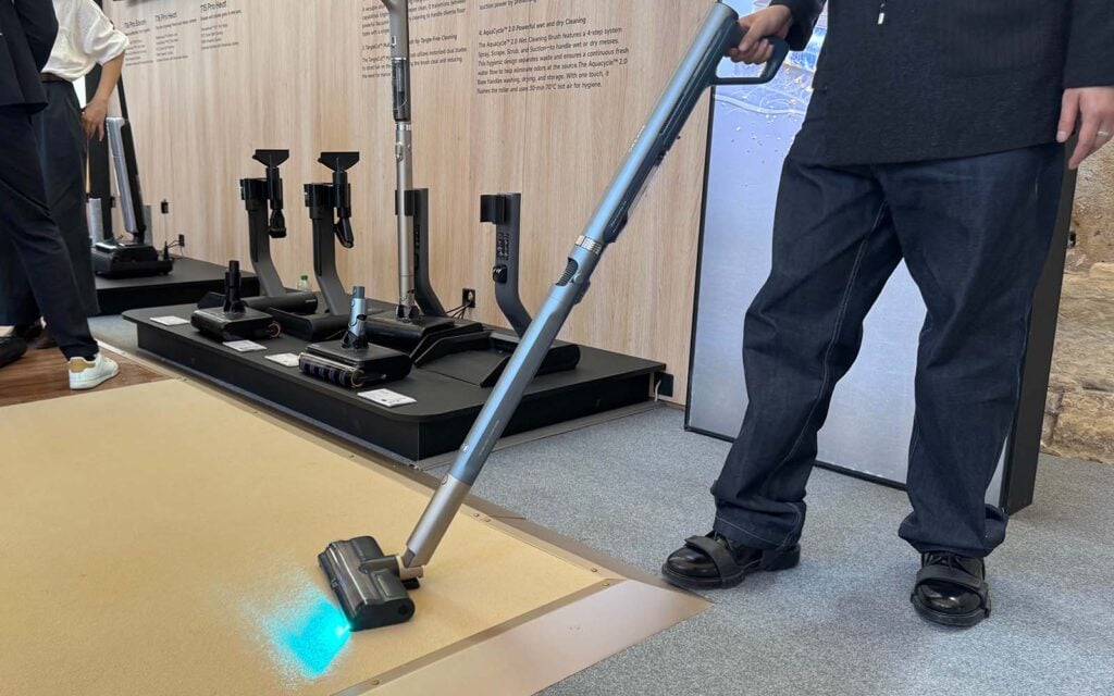 Aspirateur balai ultra fin Dreame Aqua Air © Labo Maison