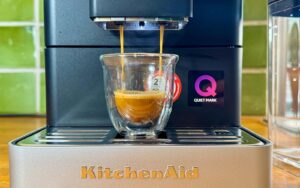 La machine à café& à grain KitchenAid KF4 © Labo Maison