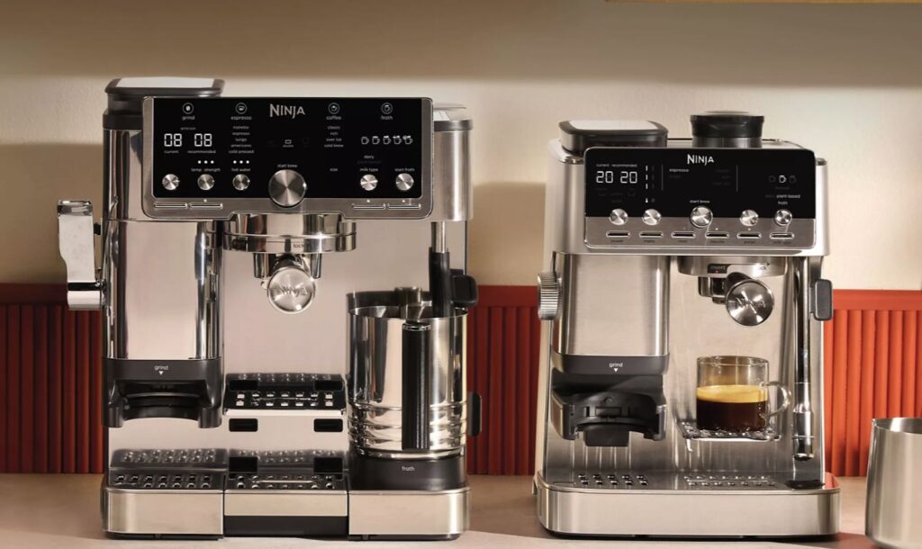 La Ninja Luxe Café Mini est 30 % plus compacte que la Ninja Luxe Café Pro
