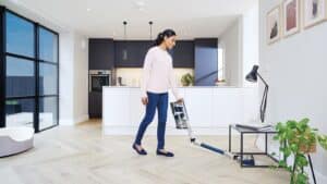 Aspirateur balai Shark PowerPro IZ380EU