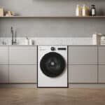 xLG enrichit son offre de soin du linge avec le lancement du lave-linge séchant F164HP2WST. Pensé pour les foyers en quête de rapidité et de simplicité, il combine intelligence artificielle, séchage par pompe à chaleur et connectivité, avec une capacité de 11 kg en lavage et 6 kg en séchage.