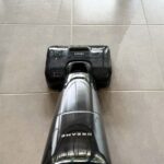 Dreame T12 Pro utilisé pour laver un sol
