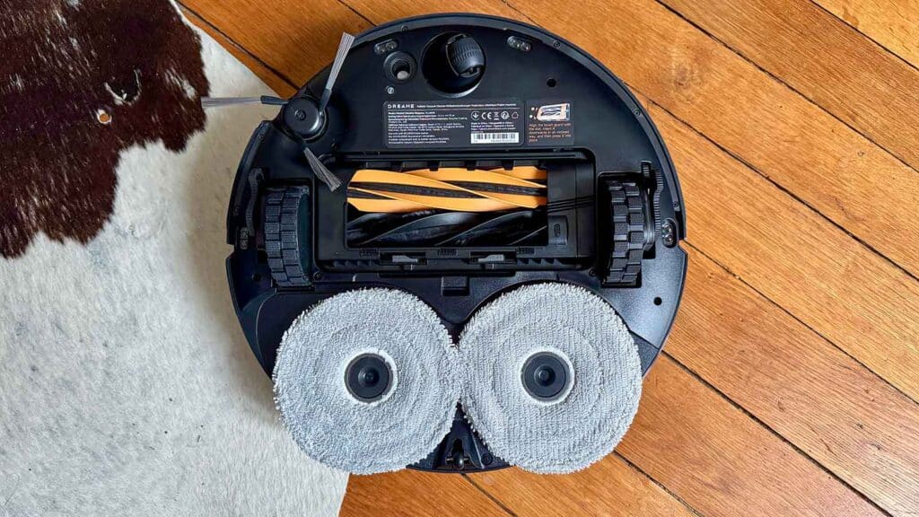 Le Dreame L50S Pro Ultra vu du dessous © Labo Maison