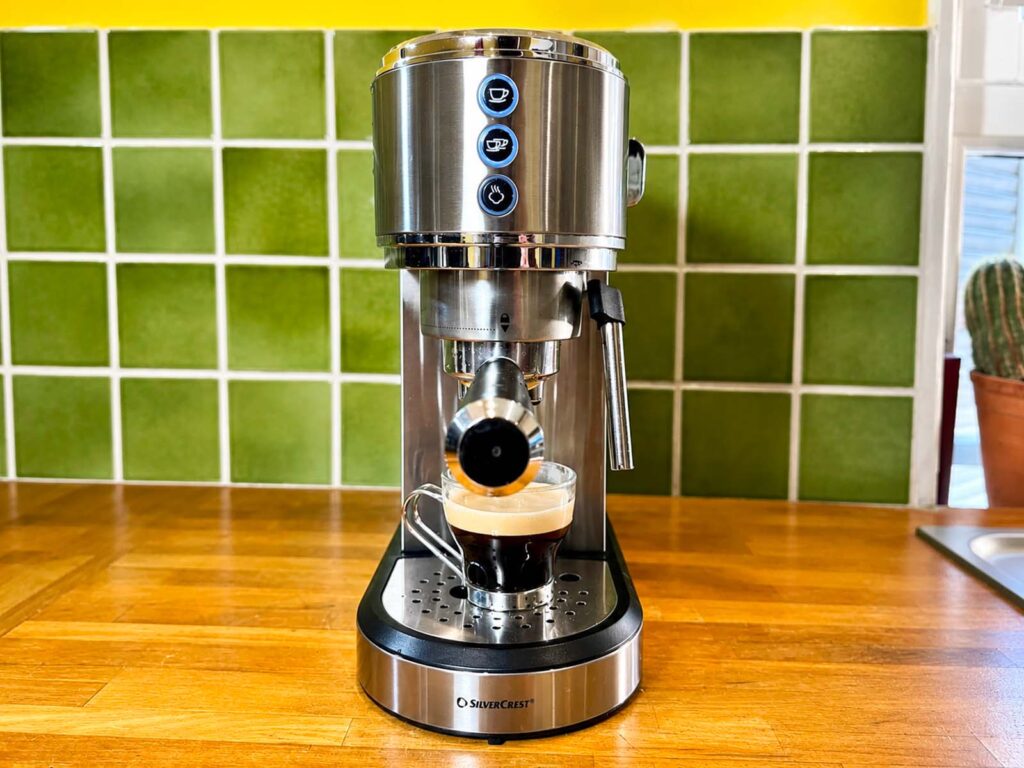 Lidl Machine à expresso SEM 1350 A1 © Labo Maison