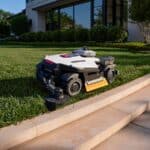 Mammotion Luba 4 AWD Series