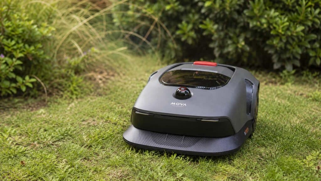 Mova 1000 testé sur une pelouse