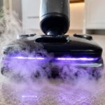 Roborock F25 Steam diffusant de la vapeur sur le sol