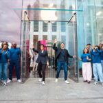 John Ternus, le nouveau CEO d'Apple pour le lancement de l'iPhone 18 Pro dns l'Apple Store de New York © Apple