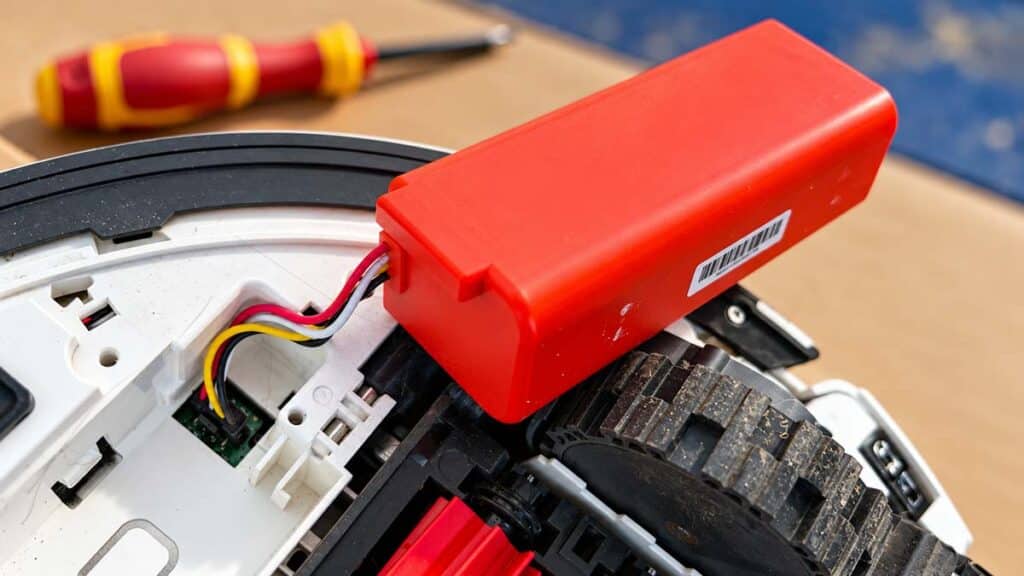 Batterie d’origine du Roborock S8 Pro Ultra avant déconnexion