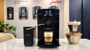 Machine expresso automatique Jura A8 © Labo Maison
