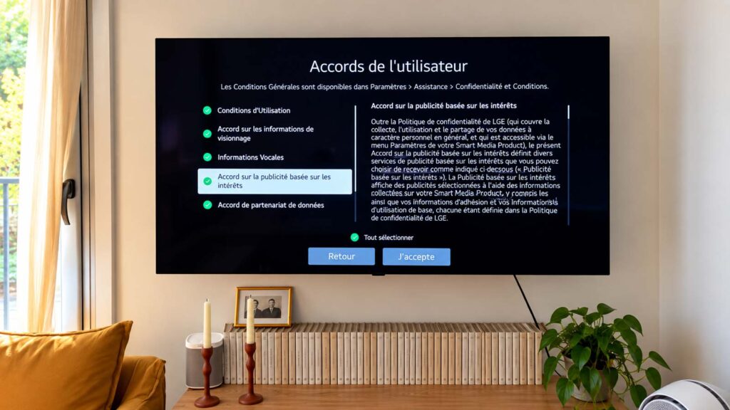 Menu d’un téléviseur LG affichant l’option de publicité personnalisée dans les paramètres de confidentialité