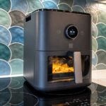 Xiaomi Mijia Smart Steam Air Fryer 7L en train de cuire des frites
