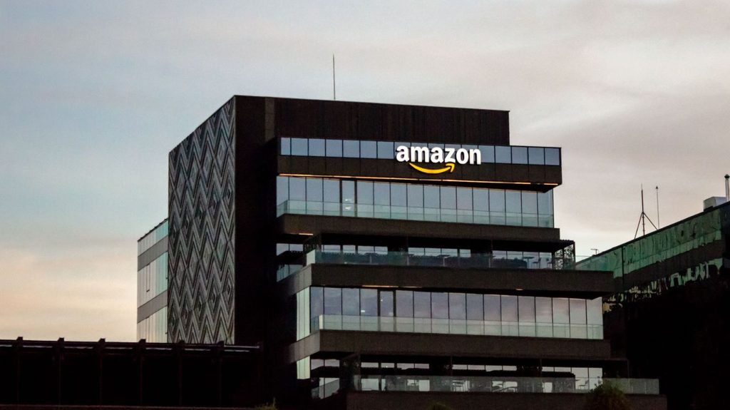 Amazon,Meta