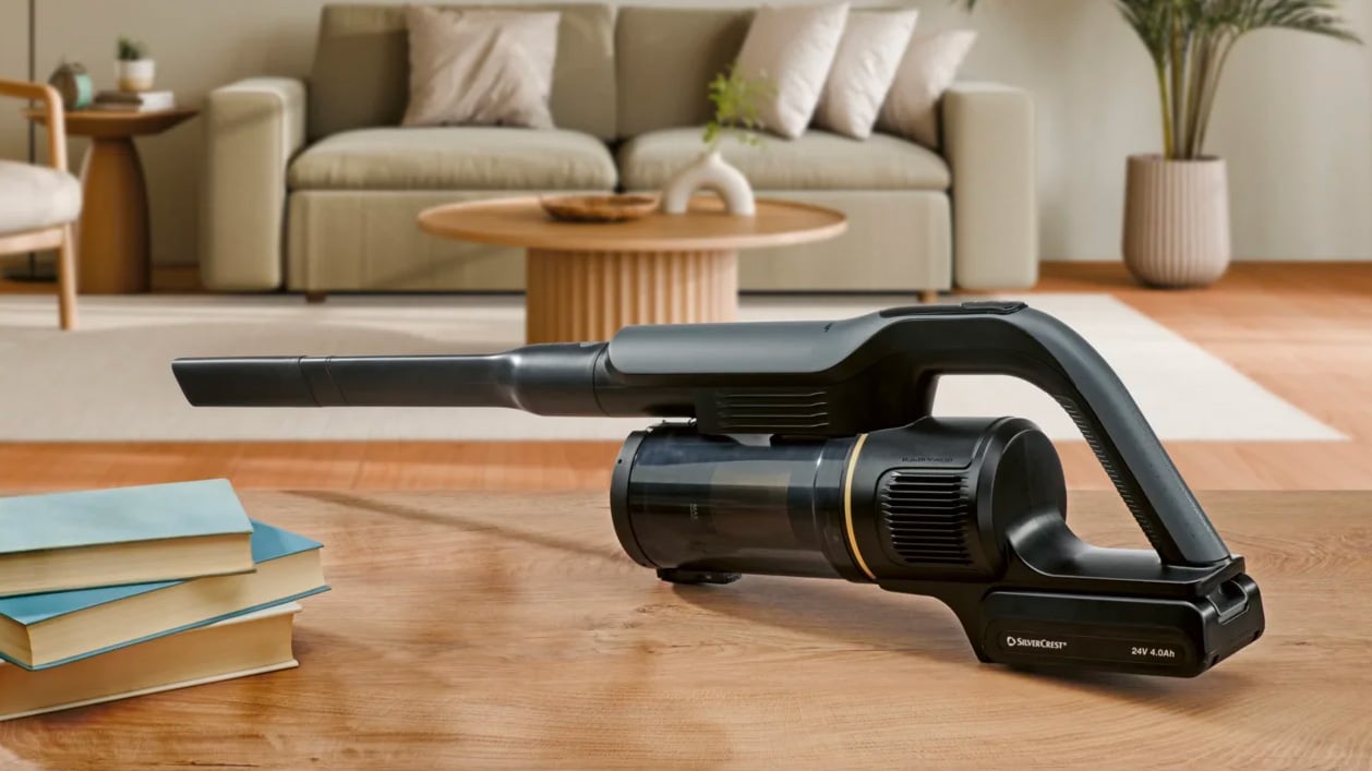 Lidl aspirateur balai avec station aspirante