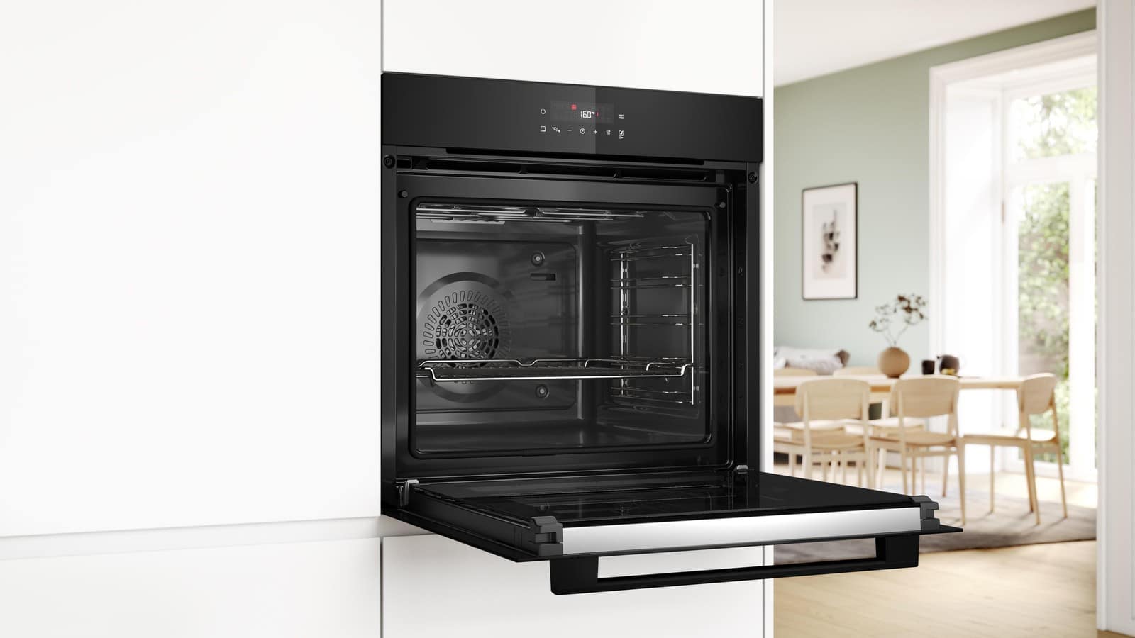 Four Bosch HBA572BB4 encastré en colonne, porte ouverte